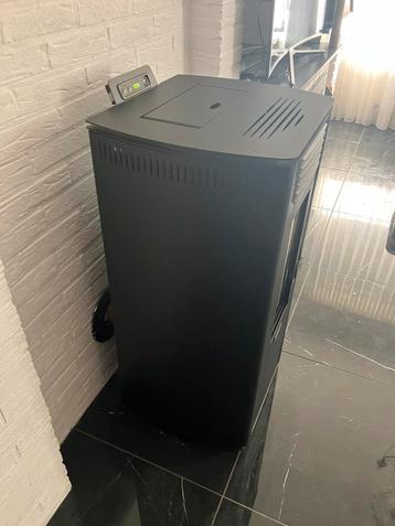 Pellet kachel merk qlima te koop 950€ beschikbaar voor biedingen