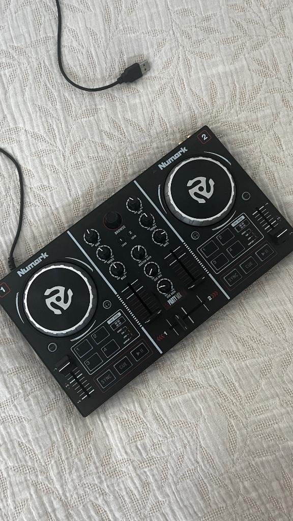 Numark Party Mix | Mk1, Muziek en Instrumenten, Dj-sets en Draaitafels, Zo goed als nieuw, Draaitafel, Numark, Ophalen