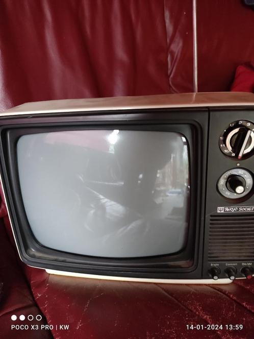 TV Retro partable, Antiquités & Art, Antiquités | TV & Hi-Fi, Enlèvement