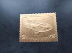22 krt gouden zegel Bernera Island 1985 Jaguar E, Postzegels en Munten, Postzegels | Thematische zegels, Ophalen of Verzenden