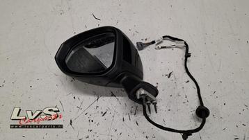 Buitenspiegel links van een Lynk & Co 01 beschikbaar voor biedingen