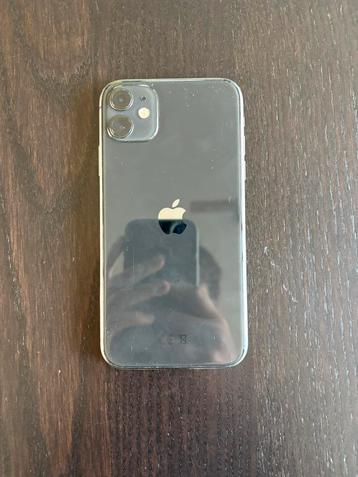 Iphone 11 kapot voor onderdelen beschikbaar voor biedingen
