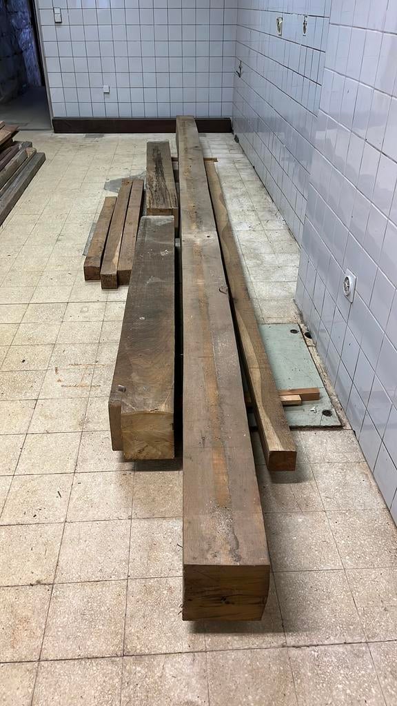 Dikke eiken balken + kleinere, Tuin en Terras, Palen, Balken en Planken, Zo goed als nieuw, Balken, Ophalen