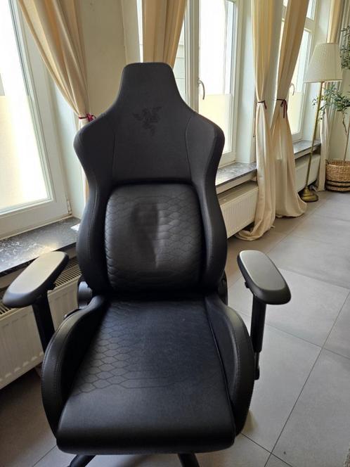 Razer Iskur Black edition, Huis en Inrichting, Bureaustoelen, Zo goed als nieuw, Bureaustoel, Zwart, Gaming bureaustoel, Ophalen