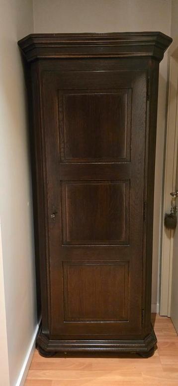 Armoire d'entrée ancienne., Enlèvement