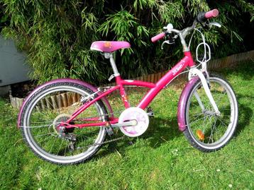 Vélo B-Twin rose à 5 vitesses pour enfants