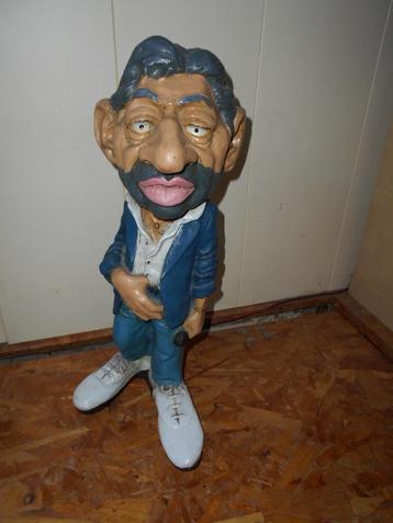 Gainsbourg: beeldje/figuur van hars (44 cm x 17 cm) beschikbaar voor biedingen