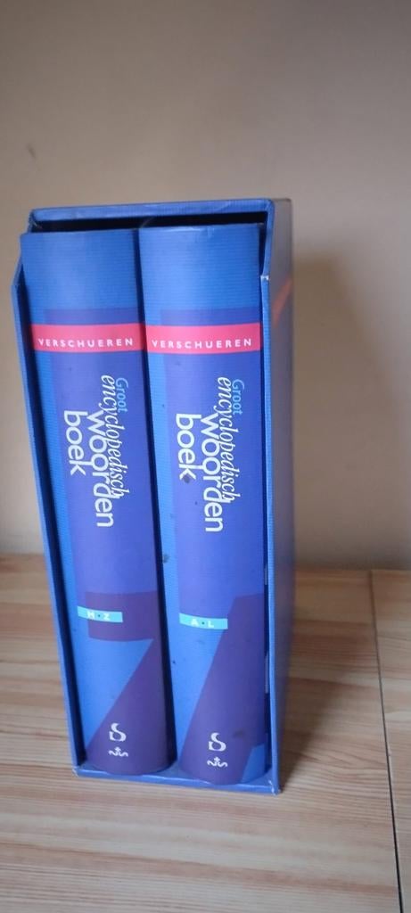 Woordenboek, groot encyclopedie, Ophalen