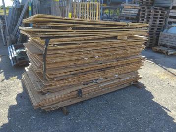 Gebruikte Underlayment 122 x 244 x 1,8 55 stuks beschikbaar voor biedingen