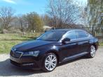 Skoda Superb BENZINE 90dkm Camera 18"ALU 150PK TOP NW 020 !, Auto's, Skoda, Voorwielaandrijving, Stof, 4 cilinders, Zwart