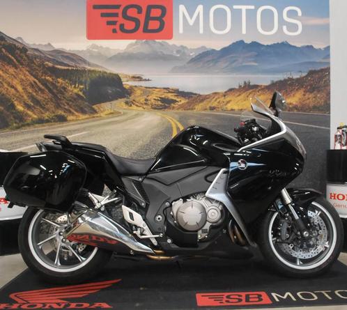 Honda VFR1200F VFR 1200 F (bj 2016), Motoren, Motoren | Honda, Bedrijf, Overig, meer dan 35 kW, 4 cilinders