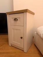 Table de chevet x2, Maison & Meubles, Chambre à coucher | Tables de chevet, 45 à 65 cm, Comme neuf, Enlèvement, 55 à 70 cm