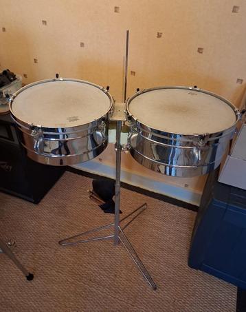 Timbales Gon Bops+bell holder beschikbaar voor biedingen