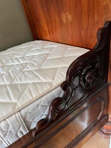 Matras lengte 182cm Breedte 85cm beschikbaar voor biedingen