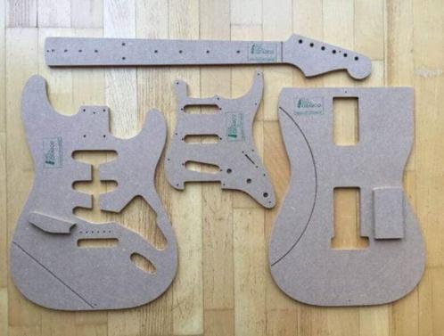 Guitar Templates Fender Strat (60s), Musique & Instruments, Instruments à corde | Autre, Neuf, Autres types, Enlèvement ou Envoi