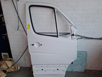 Portier 2Deurs rechts van een Volkswagen Crafter (LB9A) beschikbaar voor biedingen