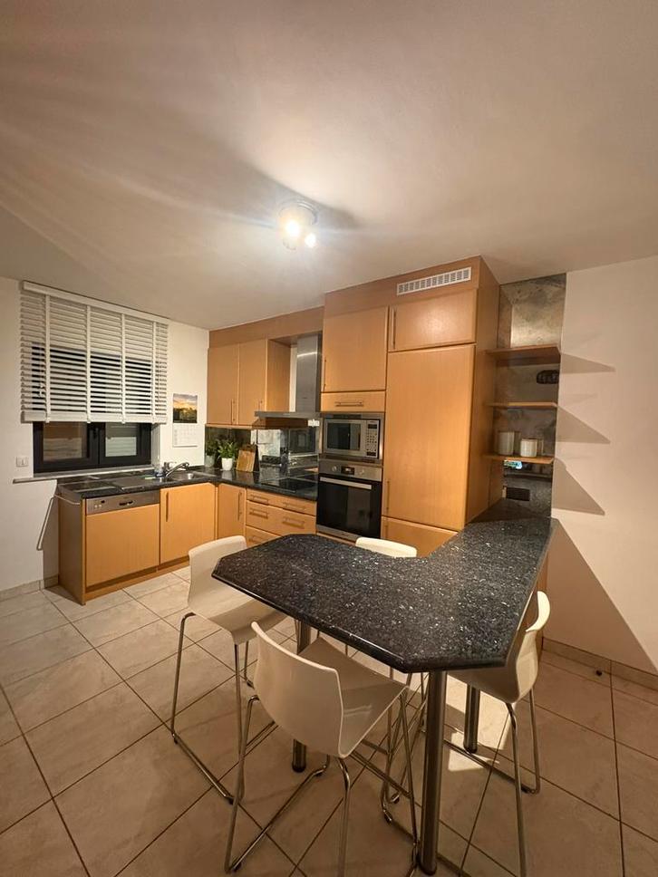 Complete Keuken + Toestellen, Huis en Inrichting, Keuken | Complete keukens, Gebruikt, Hoekkeuken, Bruin, Graniet of Steen, Ophalen