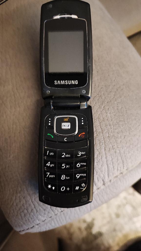 **Samsung SGH-X210  gsm zwart     ***voor verzamelaars!, Telecommunicatie, Mobiele telefoons | Samsung, Niet werkend, Zwart, Ophalen
