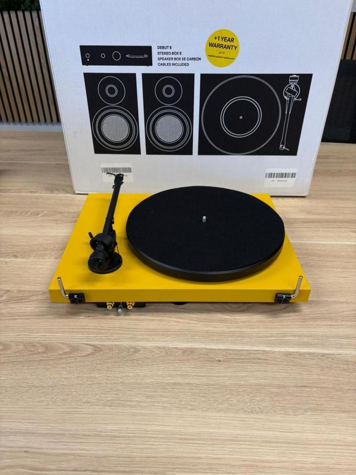 Pro-Ject |Colourful Audio E | Platenspeler | Satijn Geel, Audio, Tv en Foto, Platenspelers, Nieuw, Platenspeler