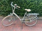 Zeer degelijke BATAVUS damesfiets of kotfiets, Fietsen en Brommers, Fietsen | Dames | Damesfietsen, Ophalen, Gebruikt