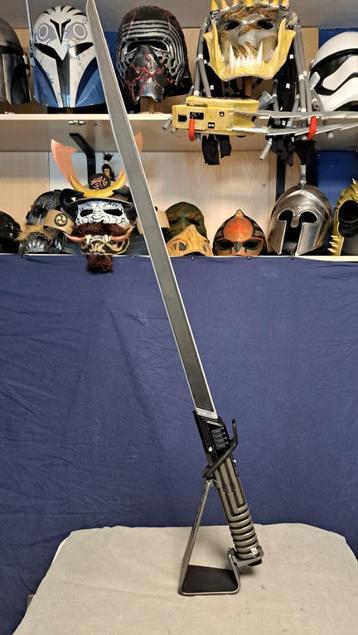 Mandalorian Darksaber Force FX Elite beschikbaar voor biedingen