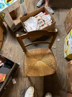 Handgemaakte kinderstoel met gevlochten rieten zitting, Ophalen