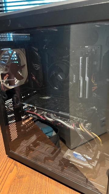 Game-PC met Ryzen 5 5600X + ROG Strix B550-F + Corsair case beschikbaar voor biedingen