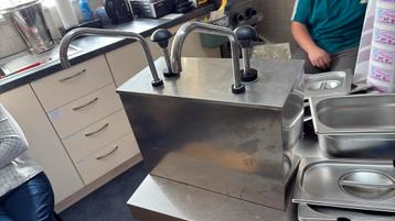 Sausdispenser rvs 2pompen beschikbaar voor biedingen
