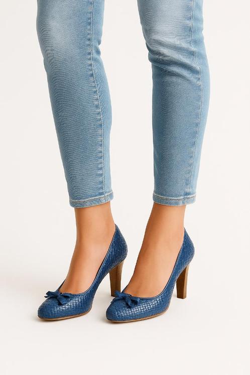 Geox Respira pumps echt leer maat 38, Kleding | Dames, Schoenen, Zo goed als nieuw, Pumps, Blauw, Ophalen of Verzenden