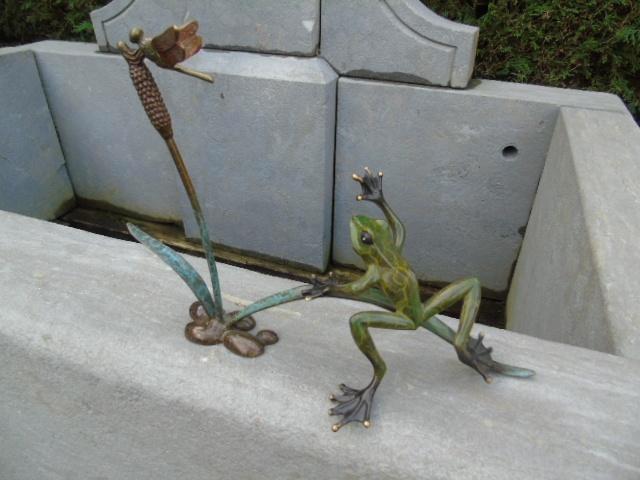 Kikker en een libelle in bronskleuren, Antiek en Kunst, Antiek | Brons en Koper, Brons, Ophalen of Verzenden