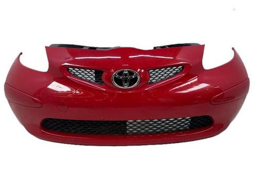 Voorbumper van een Toyota Aygo (3P0), Auto-onderdelen, Carrosserie, Bumper, Toyota, Gebruikt, 3 maanden garantie, Ophalen of Verzenden