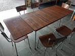 Vintage formica tafels met 6 stoelen., Huis en Inrichting, Tafels | Eettafels, Ophalen, Gebruikt