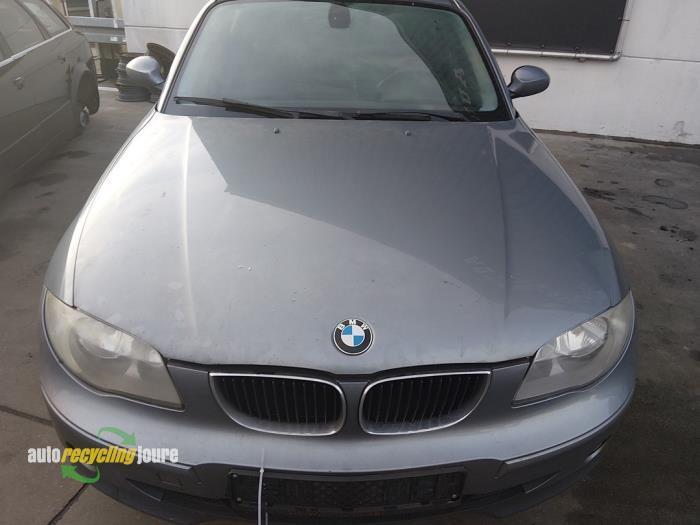Motorkap van een BMW 1-Serie (A18), Auto-onderdelen, Carrosserie, Motorkap, BMW, Gebruikt, 3 maanden garantie
