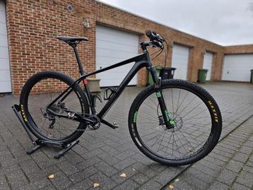 Cube Reaction Gtc race carbon mtb size L beschikbaar voor biedingen