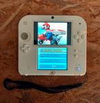 Nintendo DS 2 + 5 spellen + laader + beschermhoes, Games en Spelcomputers, Spelcomputers | Nintendo 2DS en 3DS, Ophalen of Verzenden