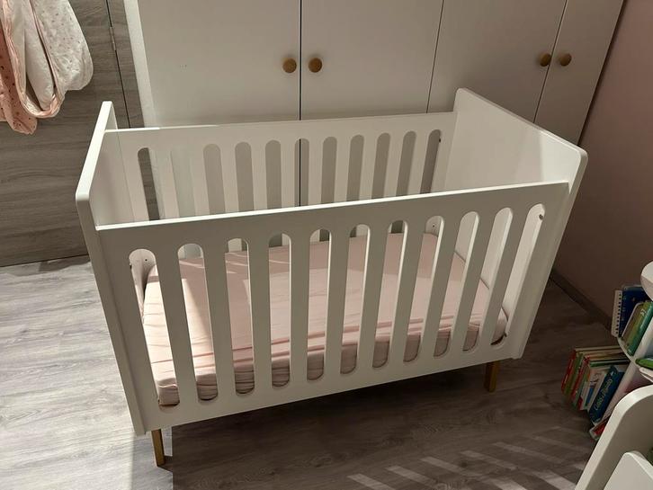 Lit bébé Pericles, Enfants & Bébés, Berceaux & Lits, Comme neuf, Lit, Enlèvement