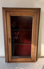 Vitrine kast, Enlèvement