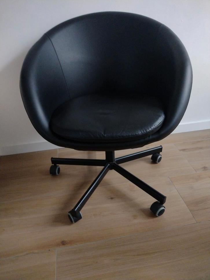 Ikea Skruvsta bureaustoel, Huis en Inrichting, Stoelen, Nieuw, Overige materialen, Zwart, Ophalen