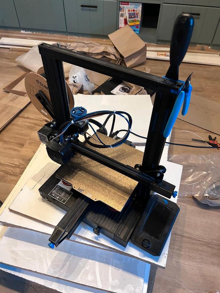 Creality 3 ender v2 + extra bedden + bl touch, Computers en Software, 3D Printers, Gebruikt, Ophalen of Verzenden