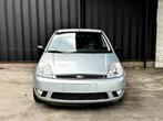 FORD FIESTA 1.4 BENZINE 55.000KM AUTOMAAT TOP STAAT, 4 zetels, Stof, 4 cilinders, Bedrijf
