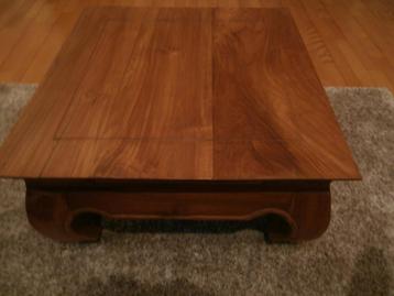 bijzet tafel beschikbaar voor biedingen