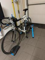 Tacx Satori Trainer plus extra wiel met blauwe buitenband, Ophalen, Zo goed als nieuw