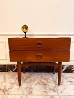 Vintage retro nachtkastje, Huis en Inrichting, Slaapkamer | Nachtkastjes, Ophalen, Zo goed als nieuw