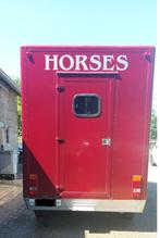 Camionette chevaux ,Peugeot Boxer 2.8L 125 cv, Dieren en Toebehoren, Ophalen, Gebruikt, 2-paards trailer