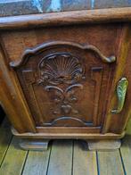 Deux tables de chevet, Enlèvement, Utilisé, Bois, 45 à 65 cm