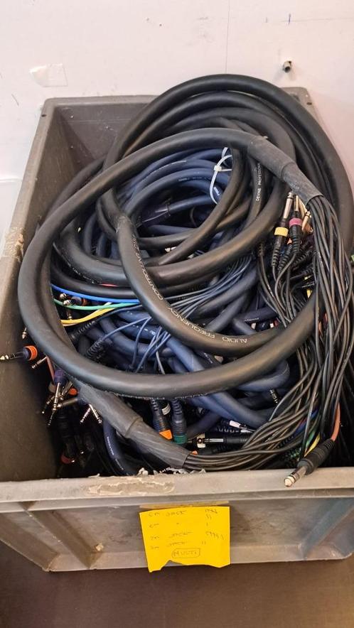 Diverse multi kabels te koop, Audio, Tv en Foto, Audiokabels en Televisiekabels, Gebruikt, Ophalen