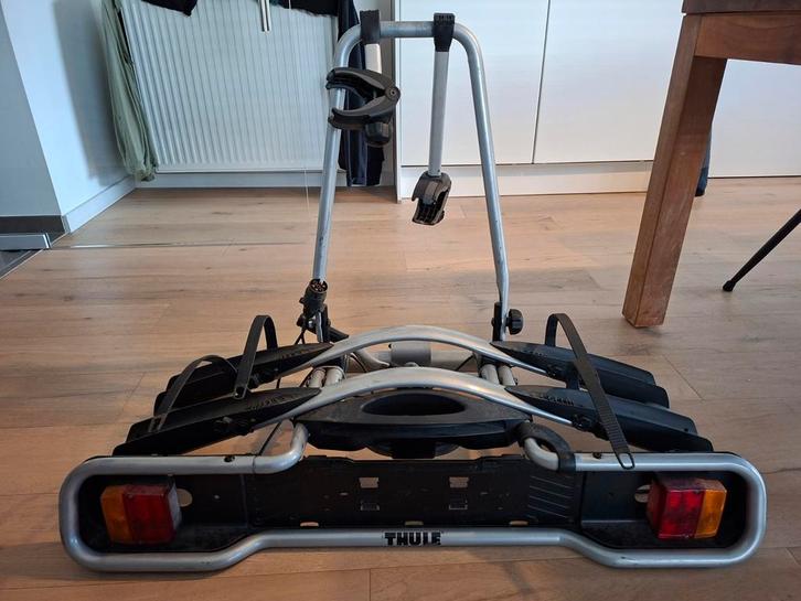 Fietsenrek voor 2 gewone fietsen Thule, Auto diversen, Fietsendragers, Gebruikt, Trekhaakdrager, 2 fietsen, Brede banden, Ophalen