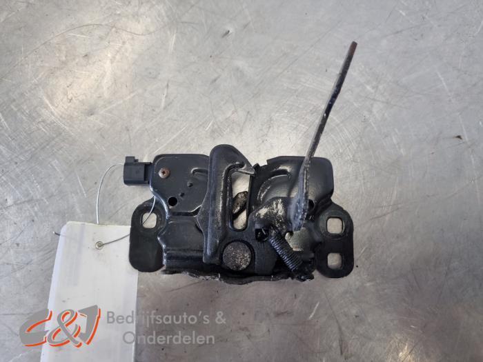 Slotmechaniek Motorkap van een Dodge RAM, Auto-onderdelen, Carrosserie, Dodge, Gebruikt, 3 maanden garantie, Ophalen of Verzenden