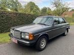 Mercedes W123 200 benzine Belgisch sinds 1983 oldtimer, Auto's, 4 deurs, 4 cilinders, Open dak, Grijs