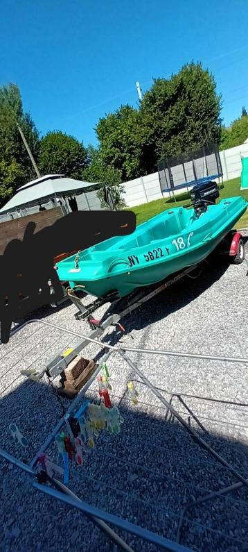 barque bateau beschikbaar voor biedingen